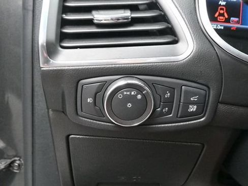 Used 2019 Ford Edge Titanium w/ Cold Weather Package AWD/4WD image 20