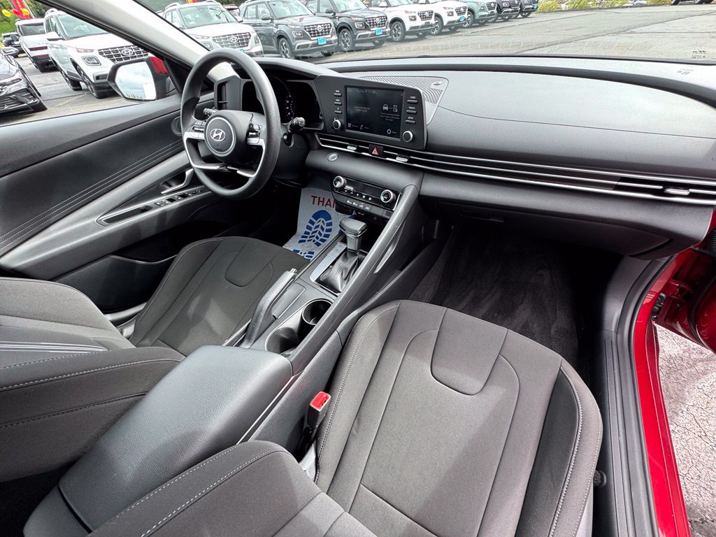 Used 2023 Hyundai Elantra SEL FWD image 25