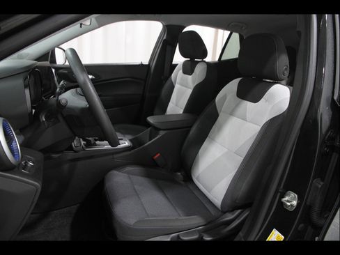 Certified 2024 Chevrolet Trax LS w/ LS Convenience Package image 5