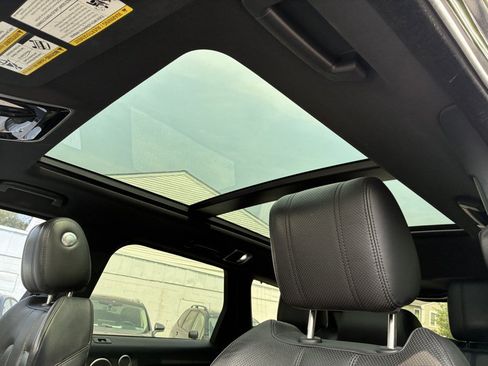 Used 2016 Land Rover Range Rover Sport HSE AWD/4WD image 16