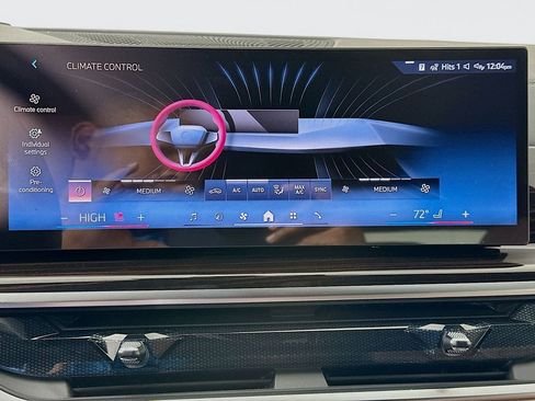 New 2026 BMW X5 sDrive40i w/ Climate Comfort Package image 14