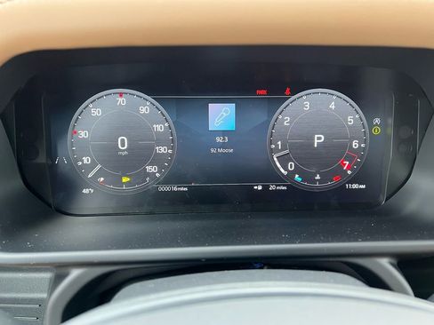 New 2026 Land Rover Defender 110 X-Dynamic SE image 14