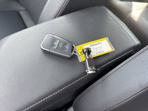 Used 2019 Volkswagen Jetta SEL FWD image 29