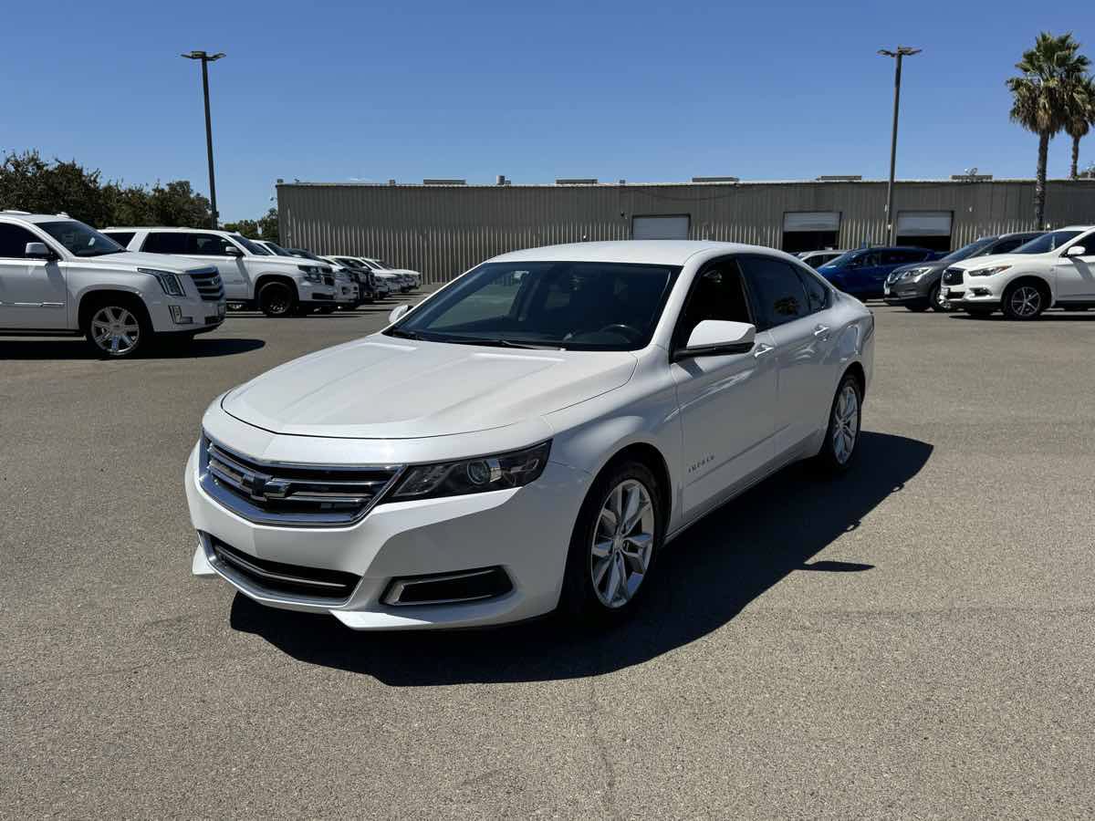 Used 2016 Chevrolet Impala LT w/ Convenience Package FWD image 5