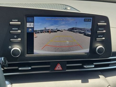 New 2026 Hyundai Elantra Hybrid FWD image 12