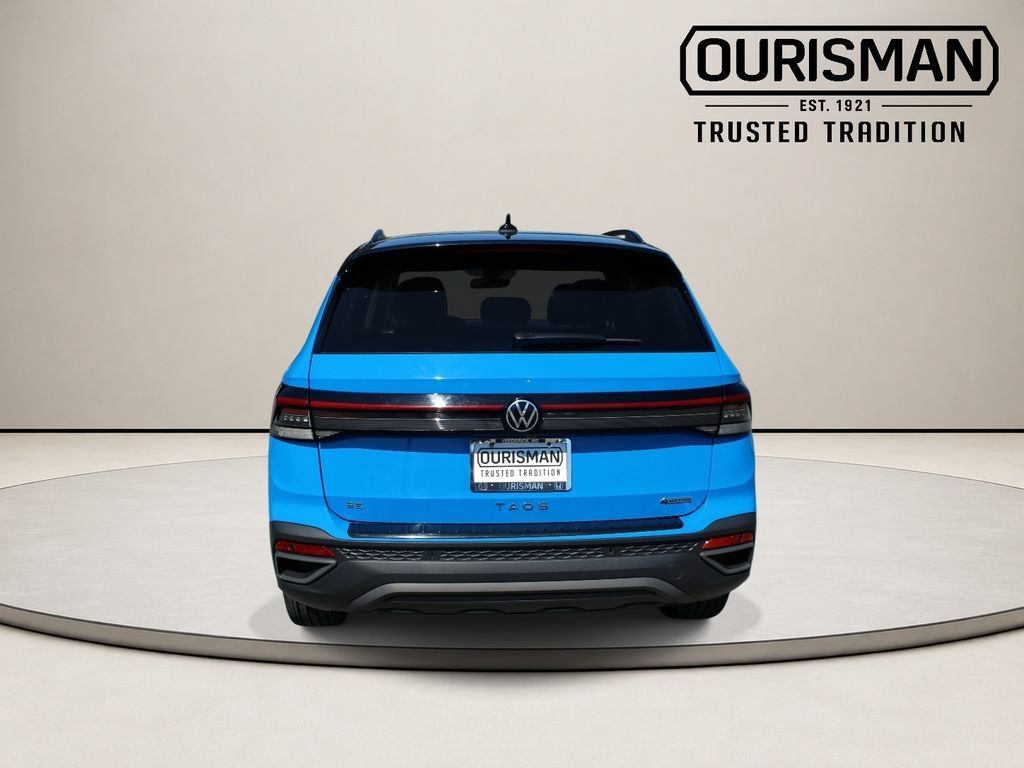 Used 2025 Volkswagen Taos SE AWD/4WD image 8
