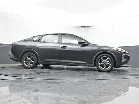 Used 2025 Kia K4 FWD image 44