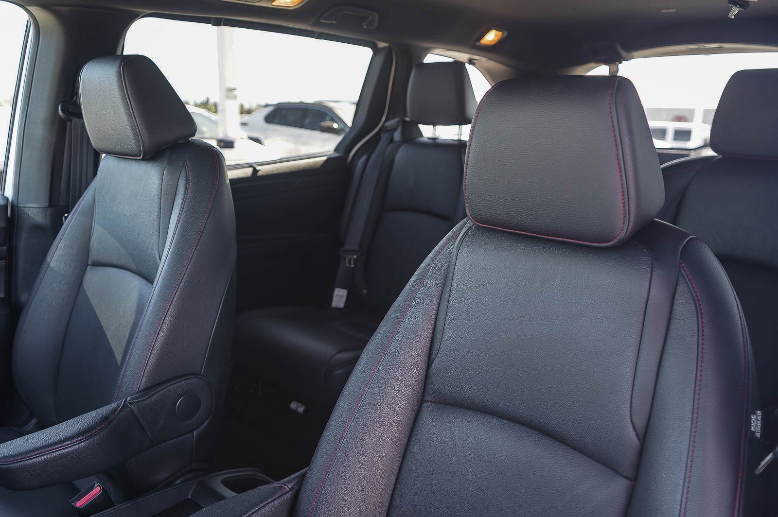 Used 2025 Honda Odyssey Sport-L image 27