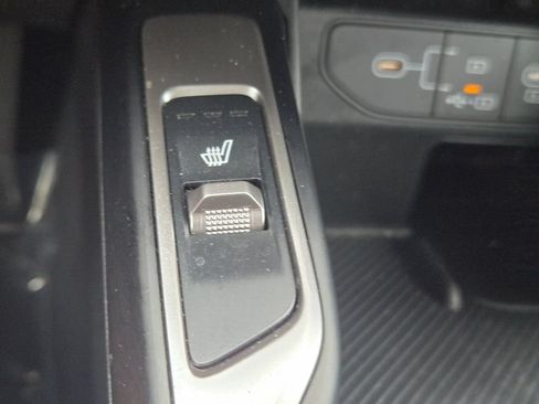 Certified 2025 Kia Sorento S w/ Panoramic Sunroof Package FWD image 28