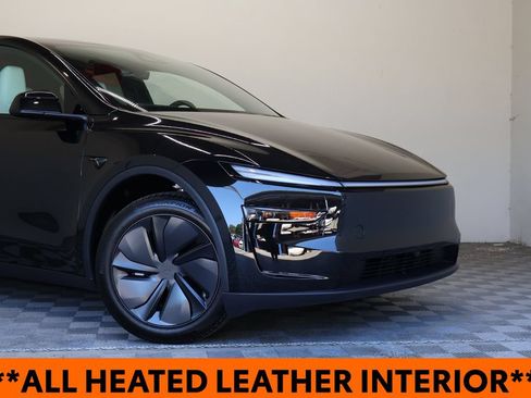 Used 2026 Tesla Model Y 2WD image 3