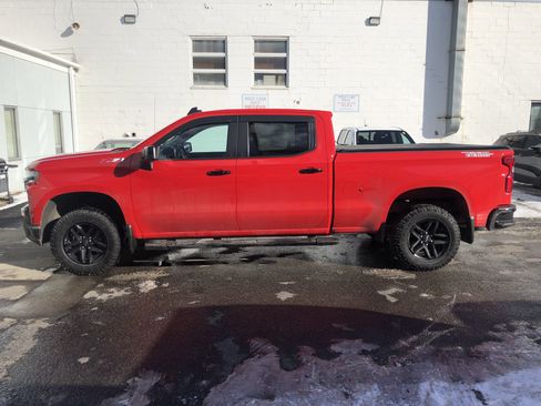 Certified 2022 Chevrolet Silverado 1500 LT Trail Boss image 1