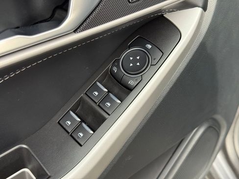 Used 2023 Ford Explorer XLT w/ Equipment Group 202A image 10