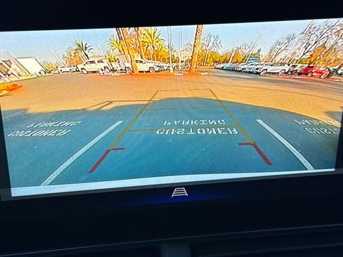 Certified 2025 Chevrolet Trax LT w/ LT Convenience Package image 20