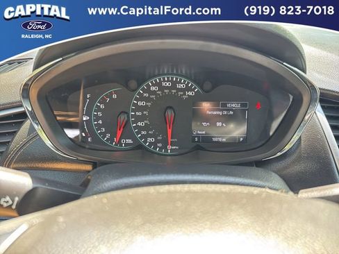 Used 2021 Chevrolet Trax LT AWD/4WD image 26