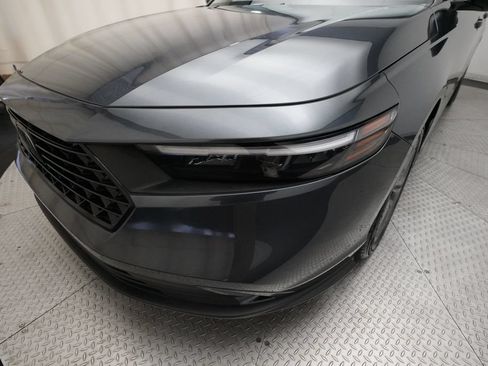 Certified 2023 Honda Accord EX image 22