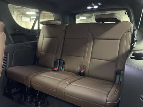 Certified 2021 Chevrolet Suburban High Country AWD/4WD image 24