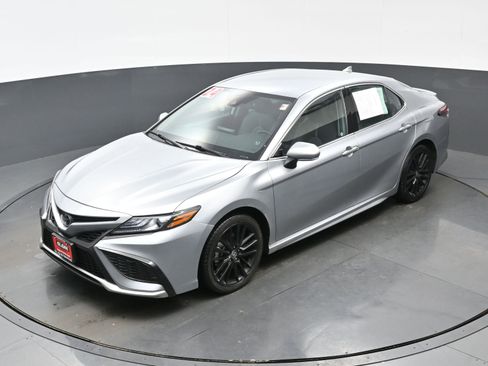 Used 2024 Toyota Camry XSE image 36