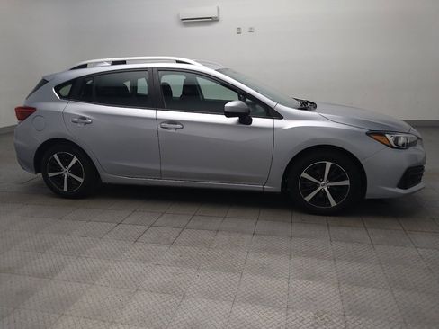 Used 2020 Subaru Impreza 2.0i Premium AWD/4WD image 11