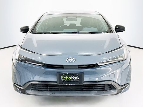 Used 2024 Toyota Prius LE image 2