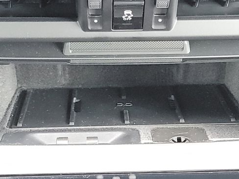 Used 2024 Porsche Macan 4 Electric image 24