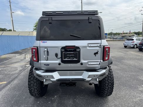 Used 2021 Ford Bronco Wildtrak image 3