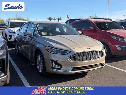 Used 2019 Ford Fusion Energi Titanium image 1