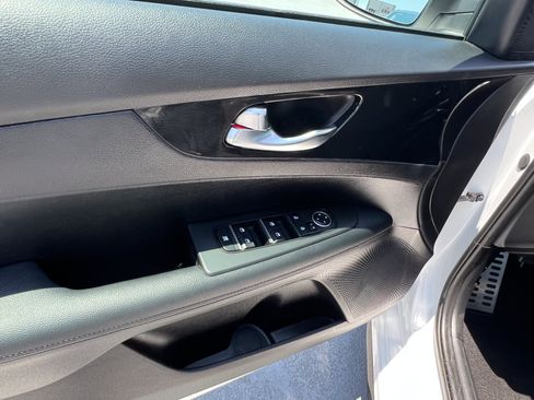 Used 2023 Kia Forte GT-Line w/ GT-Line Technology Package FWD image 22