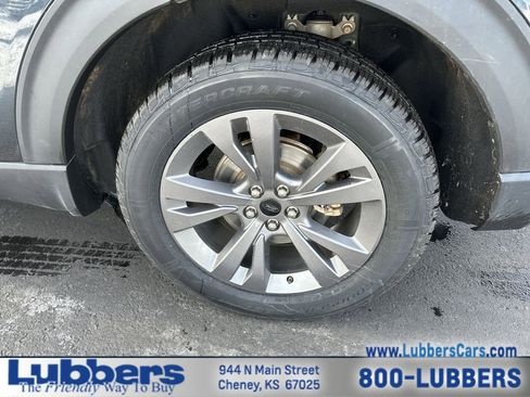 Used 2022 Ford Explorer XLT w/ Equipment Group 202A image 10