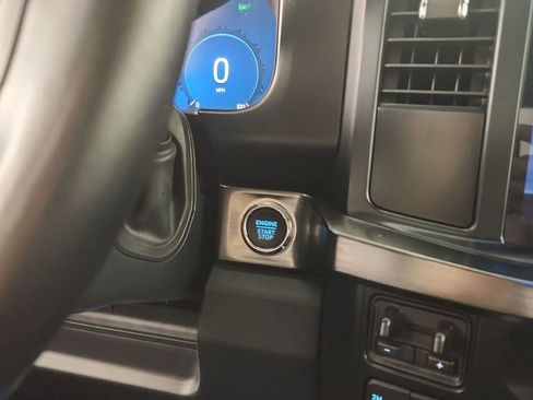 Used 2024 Ford F250 Lariat w/ Black Appearance Package image 21