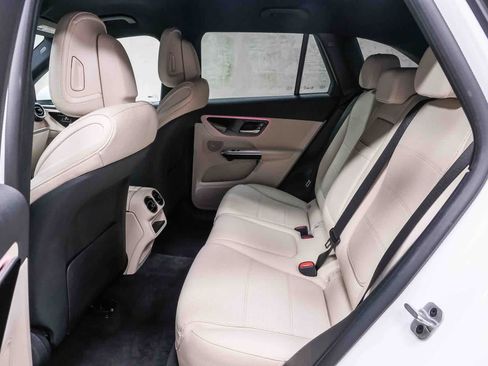 Certified 2025 Mercedes-Benz GLC 300 image 20