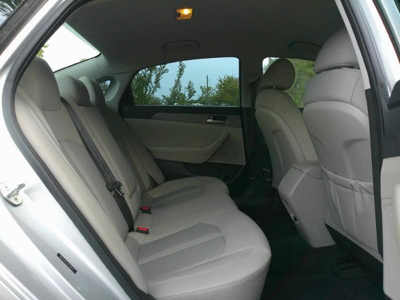 Used 2018 Hyundai Sonata SE w/ Cargo Package FWD image 20