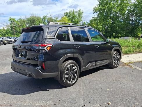 Certified 2025 Subaru Forester Limited AWD/4WD image 9