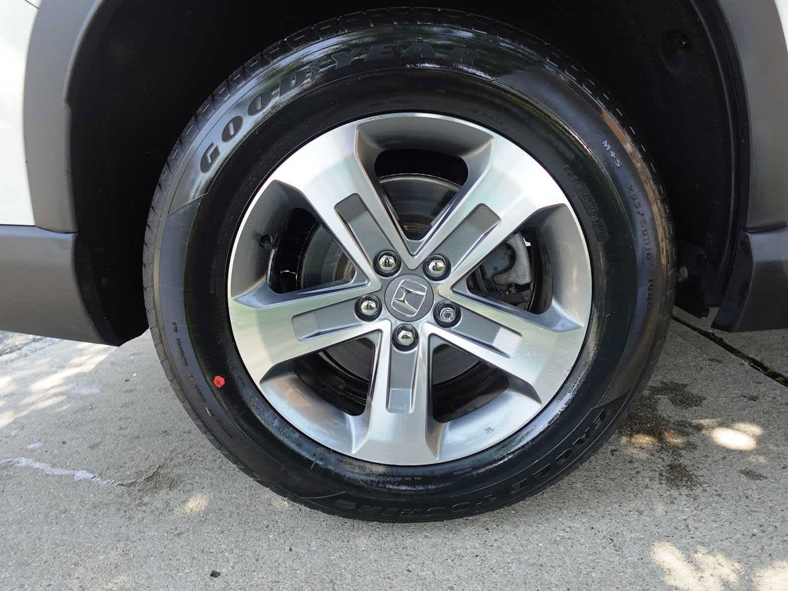 Certified 2024 Honda Pilot EX-L image 9