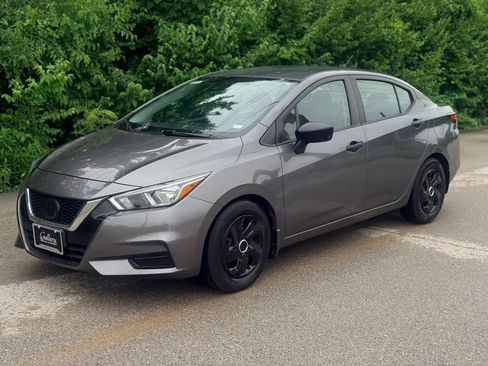 Used 2020 Nissan Versa S FWD image 9