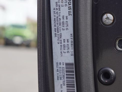 Used 2016 Dodge Challenger SRT Hellcat RWD image 8