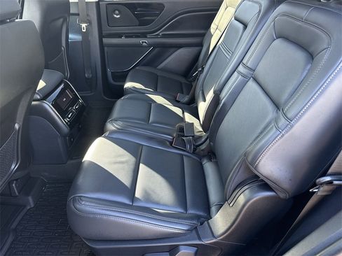 Used 2025 Lincoln Aviator Reserve w/ Illumination Package image 21