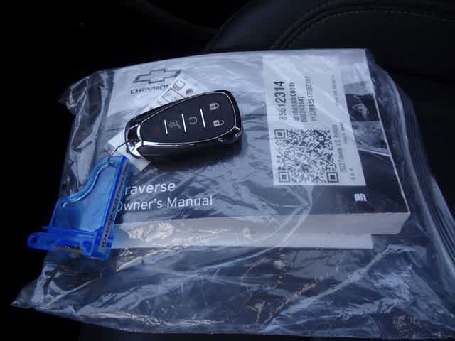 Used 2023 Chevrolet Traverse LT w/ LT Premium Package AWD/4WD image 42