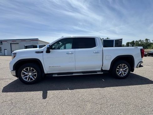 Used 2019 GMC Sierra 1500 SLT w/ SLT Premium Plus Package AWD/4WD image 4