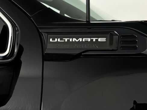 Used 2024 GMC Sierra 3500 Denali Ultimate image 32