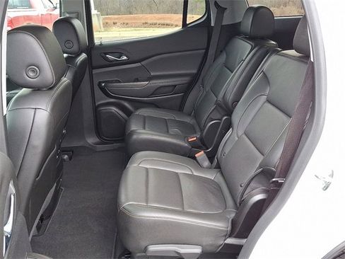 Used 2023 GMC Acadia SLT image 8