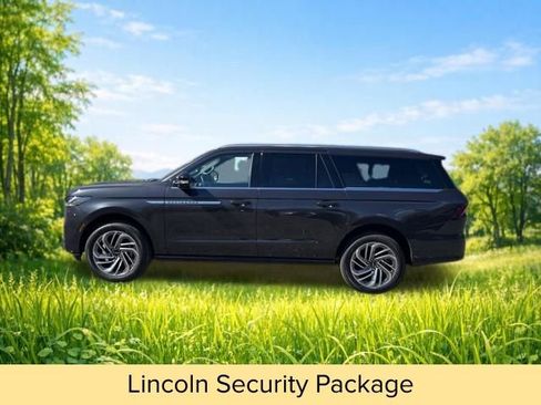 New 2026 Lincoln Navigator L Reserve AWD/4WD image 4