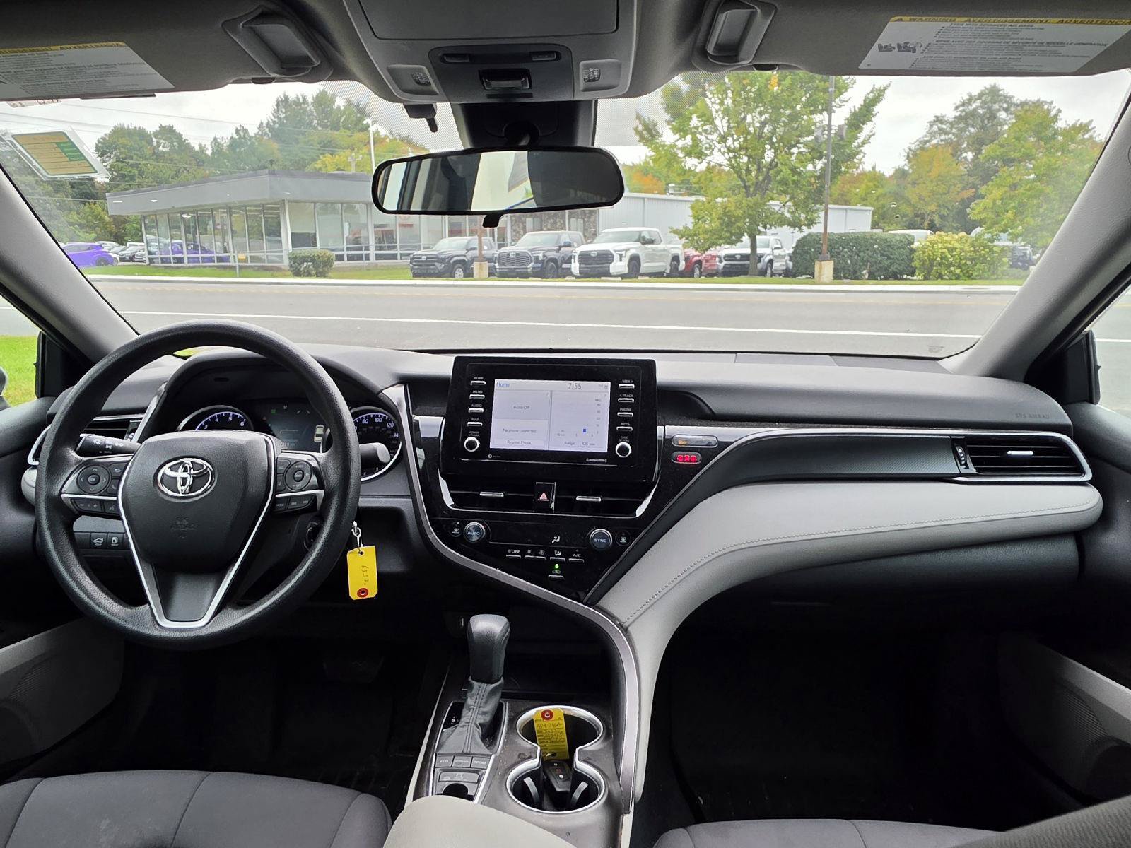 Used 2022 Toyota Camry LE AWD/4WD image 21