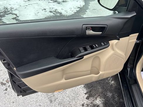 Used 2012 Toyota Camry SE image 13
