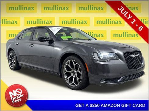 Used 2018 Chrysler 300 Touring w/ Sport Appearance Package RWD image 1