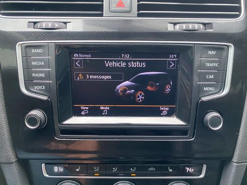 Used 2015 Volkswagen GTI S image 25