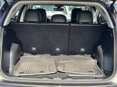 Used 2018 Jeep Compass Latitude w/ Popular Equipment Group image 15