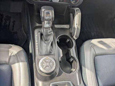 Used 2023 Ford Bronco Outer Banks w/ Sasquatch Package image 13