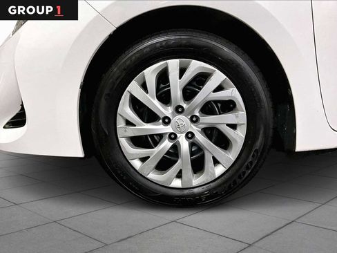 Certified 2018 Toyota Corolla LE image 10