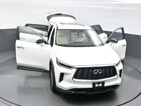 Used 2025 INFINITI QX60 Pure image 34