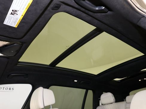 Used 2023 BMW X7 xDrive40i w/ M Sport Package image 14